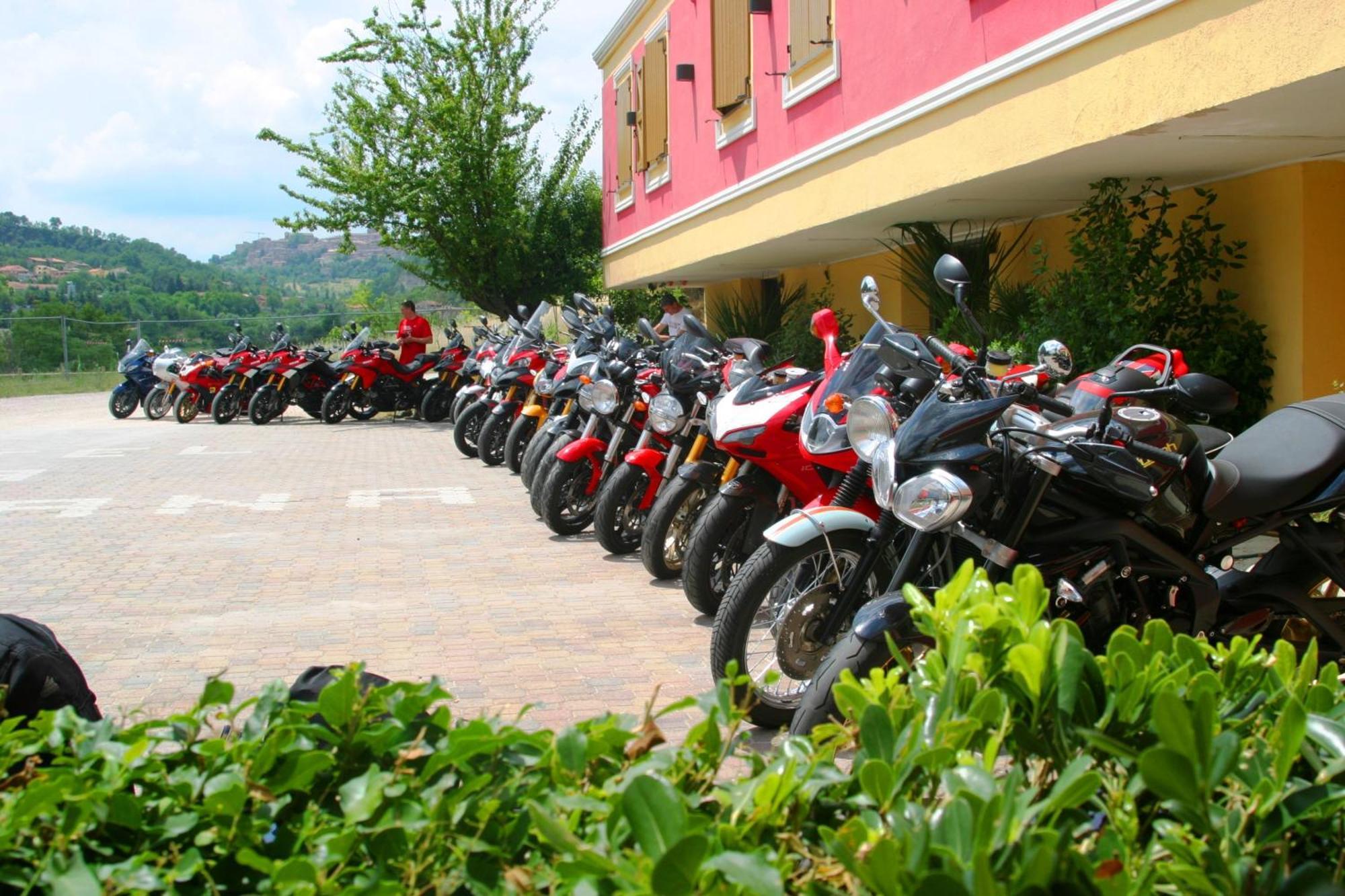 Hotel La Meridiana Urbino Exterior foto